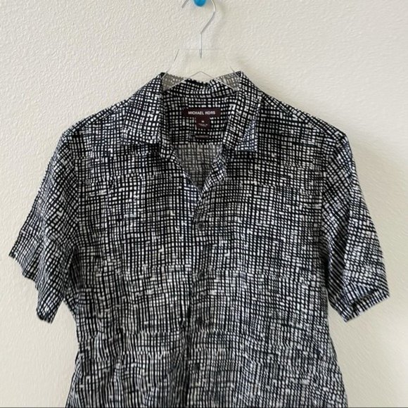 Michael Kors Black and White Printed Button Down Short Sleeve Shirt - Picture 2 of 5